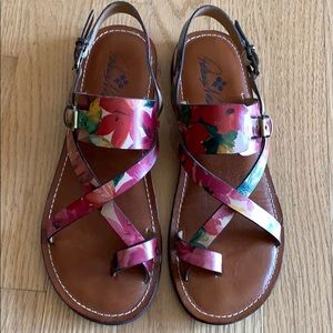 Patricia Nash floral strap sandal size 8